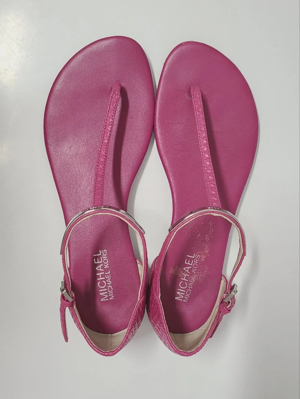 MICHAEL Michael Kors Kristen Flat Thong Sandals Fuchsia Pink Sz 8½